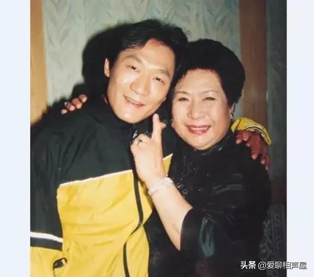 曹颖是侯耀文的情人吗(曹颖和侯耀文什么关系)