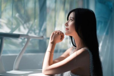 ​女朋友说分手但是还住在一起，问这个问题的情侣该分手