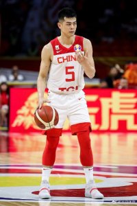 ​首节：中国队21-19尼日利亚