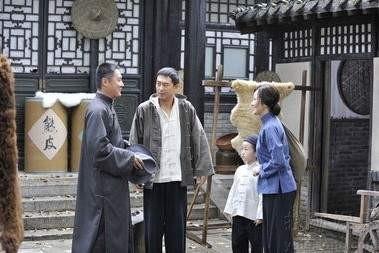 借枪电视剧1-40集（一部为底层情报小人物立传的电视剧）(8)