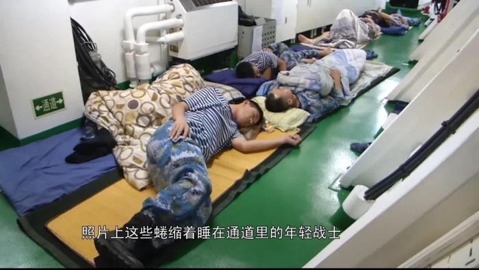 比电影还燃！中国海军为你揭秘潍坊舰里的故事…