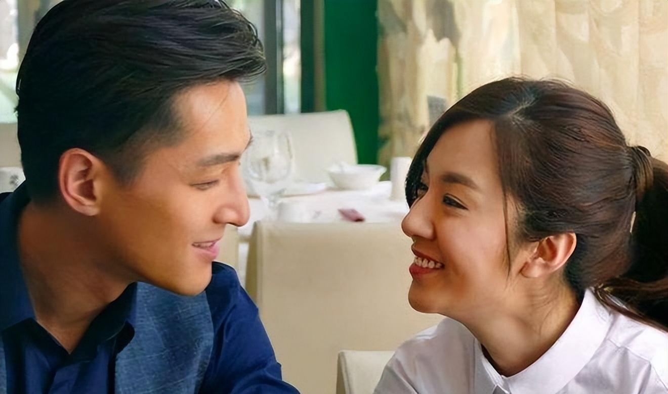 盘点胡歌过往情史：公开必分手，和现任老婆秘恋终于结婚生女