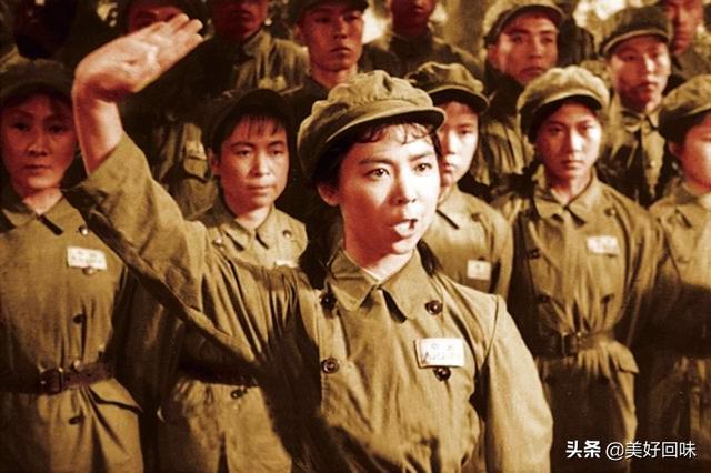 怀旧老电影《英雄儿女》（电影英雄儿女幕后故事）(30)