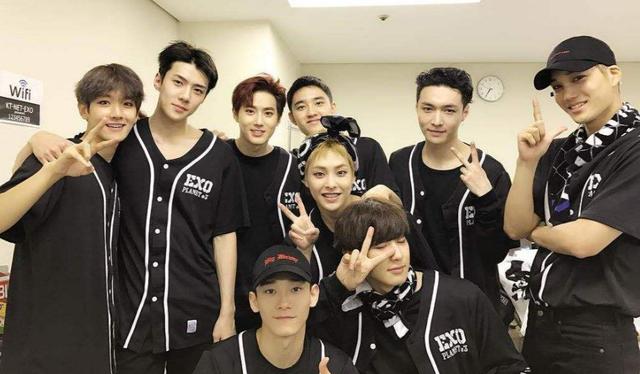 亚洲人气天团exo出道十周年（出道6年EXO新团综来袭）(11)