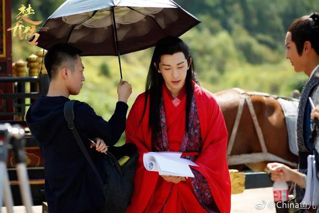 最帅富二代李现（娱乐圈十大美男图鉴）(22)