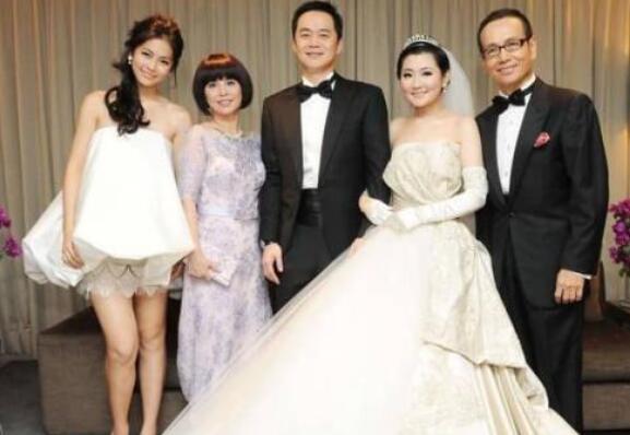 selina张承中演唱会求婚（张承中娶毁容的Selina）(10)