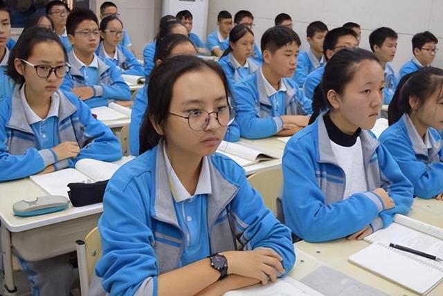 官方回应义务教育改为十二年制（义务教育由9年延长至12年）(2)