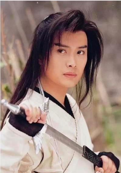 还珠格格第一部赵薇扎紫薇（还珠格格原定的主演）(13)