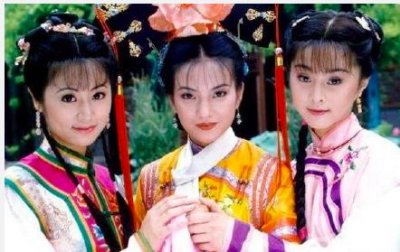 ​还珠格格第一部赵薇扎紫薇（还珠格格原定的主演）