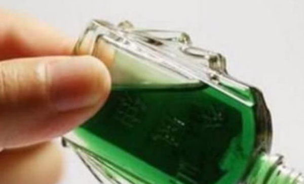 如何清除旧玻璃贴膜,如何清理玻璃贴膜图5