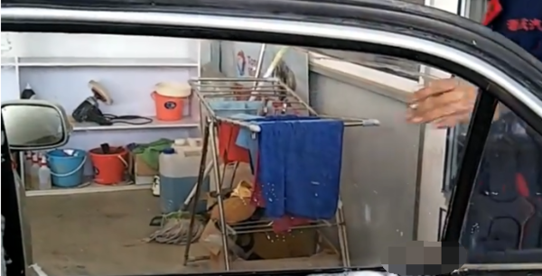 如何清除旧玻璃贴膜,如何清理玻璃贴膜图14