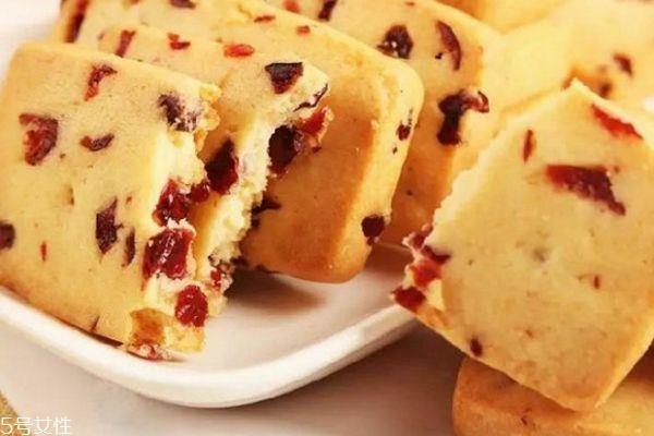 蔓越莓饼干热量有多高 蔓越莓饼干热量 蔓越莓饼干热量有多高 蔓越莓饼干热量