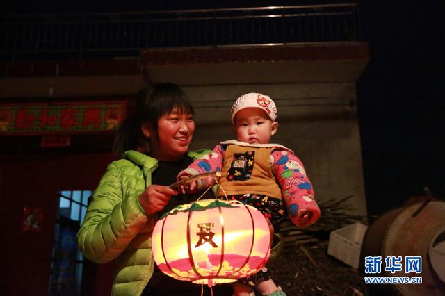 正月15闹花灯的习俗（正月十五闹花灯）(9)