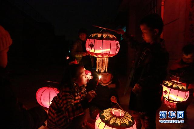 正月15闹花灯的习俗（正月十五闹花灯）(8)