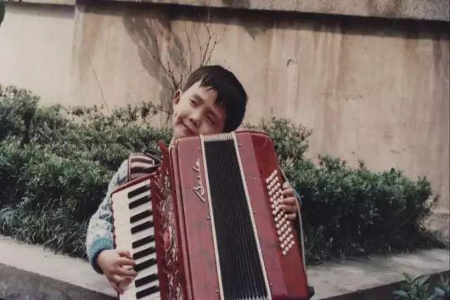 以前的钢琴家李云迪（堕落钢琴王子李云迪的瓜）(5)