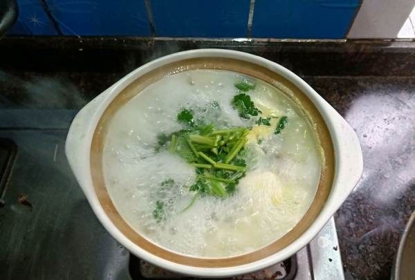 鱼头豆腐汤的做法,鱼头豆腐汤的做法家常做法图9