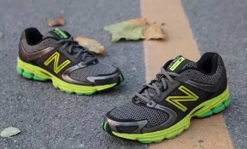 最专业的跑步鞋是什么牌子(世界四大慢跑鞋品牌的前世今生)(4)