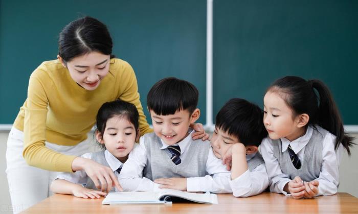 小学课外阅读指导课(小学生课外阅读指导策略)