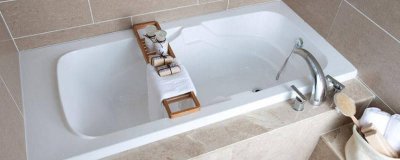 浴缸堵了怎么弄 洗澡浴缸堵了怎么办