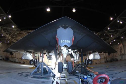 b2隐形轰炸机多少钱一架，b2隐形轰炸机中国能拦截吗-第1张图片-