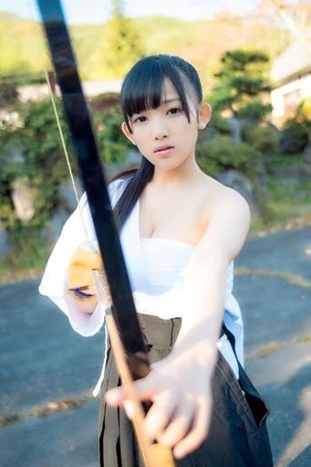 日本新星天木纯不像其他女星一样绯闻缠身，粉丝们奉为女神