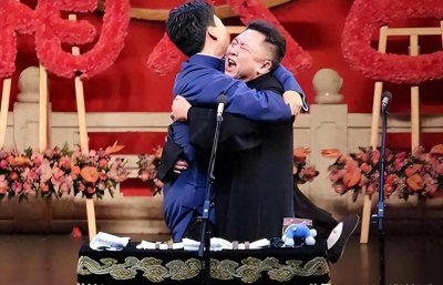 ​于谦家有郭麒麟房间，郭麒麟拍电影都是于谦帮忙，比亲爸还称职！