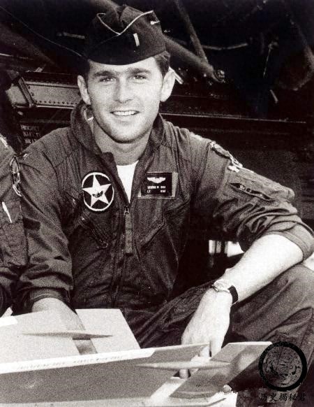 各国元首年轻时的老照片:图1张作霖很清秀,图8是年轻的丘吉尔