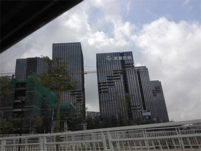 ​华为深圳总部场地实拍——果然大公司，够气派！