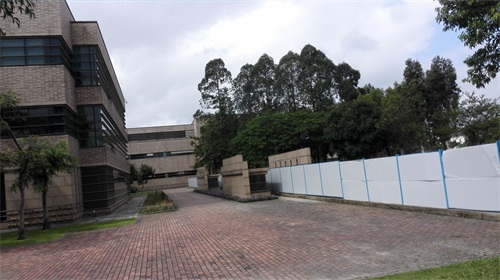 华为深圳总部场地实拍——果然大公司，够气派！