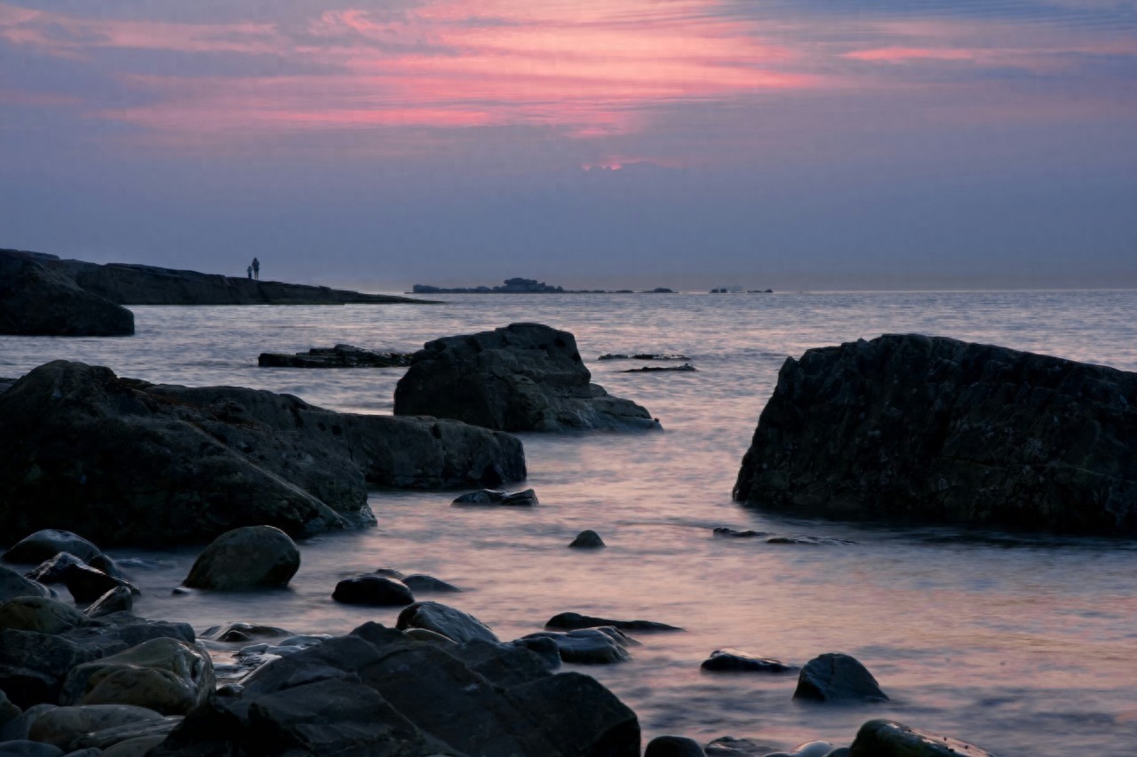 因崖壁的高且险峻而得名的九丈崖，集山、海、岛、礁、崖于一体