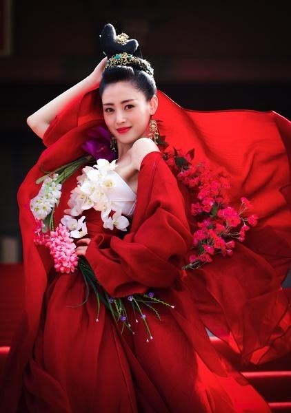 太子妃张天爱在孙红雷主演的《二炮手》中造型雷人，不忍直视！