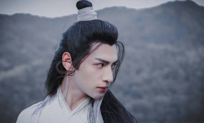 ​罗云熙：那些惊艳时光的照片，看到最后一张我忍不住了