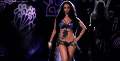 ​超模之母——Tyra Lynne Banks