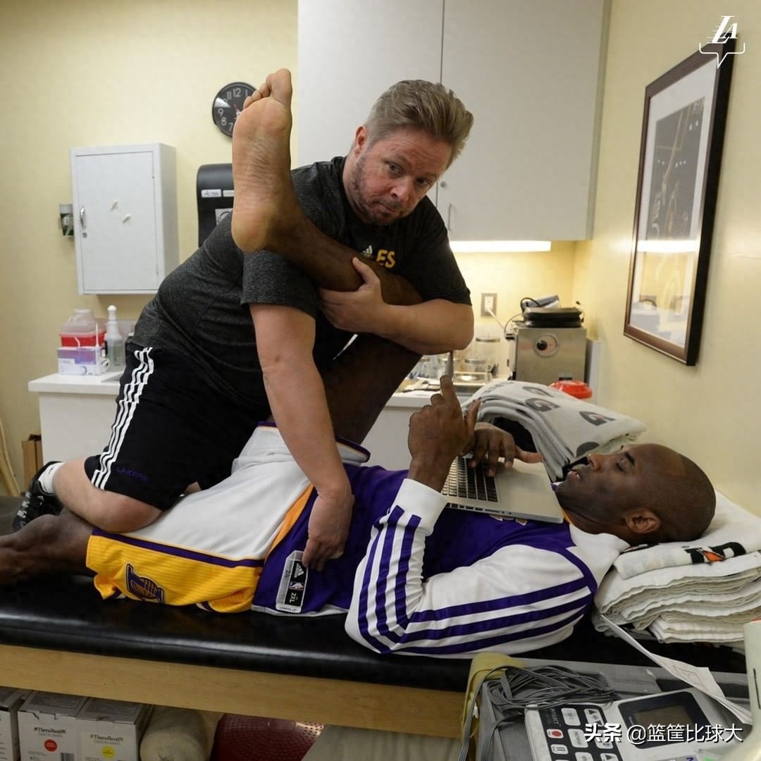 「老照片」黑曼巴归来!科比跟腱断裂之后复出首战组照