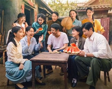 ​接档《六姊妹》！90后当主角的年代剧《北上》来了，胡军扛大旗