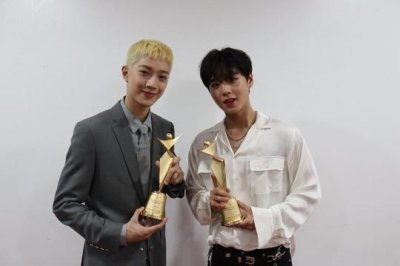 ​「WANNA ONE」「新闻」190611 赖冠霖&朴志训共享获奖喜悦 WannaOne