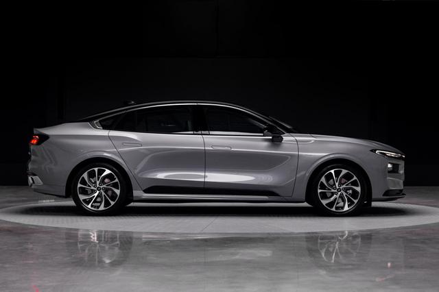 全新一代福特蒙迪欧优点与缺点（自降身价换市场）(8)