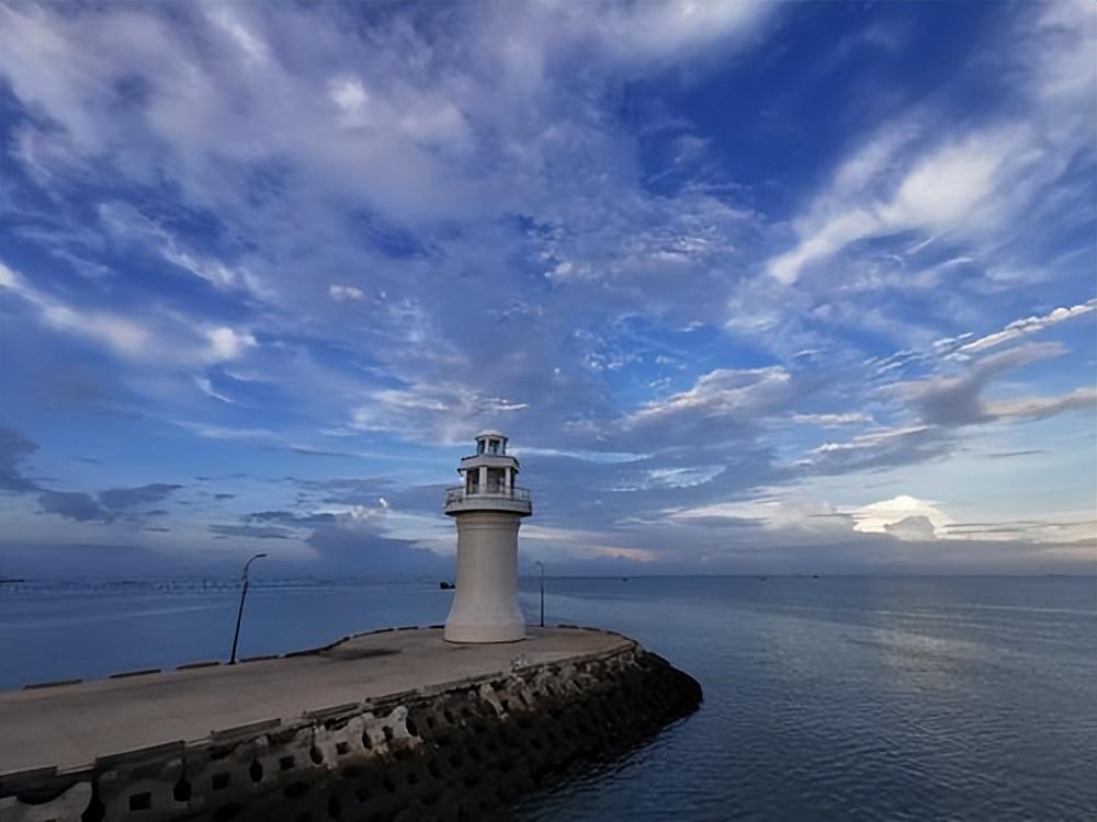 湛江景点排名第一的是（广东湛江最受游客欢迎的8大景点）