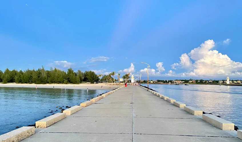 湛江景点排名第一的是（广东湛江最受游客欢迎的8大景点）