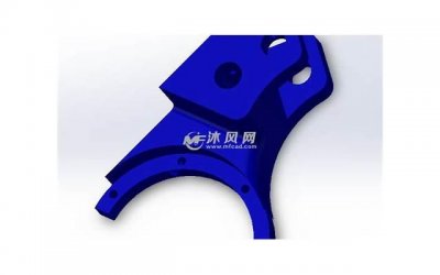 ​他平时感觉对我挺不错的，但是有次吵架他直接给了我12巴掌