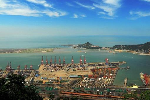 空中码头打一江苏城市答案