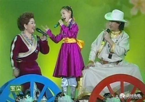 带你回顾历届春晚(春晚35年偶像进化史)(47)