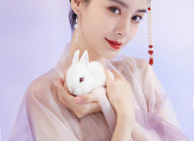 情侣酒店走光索要10倍赔偿 情侣酒店走光索要10倍赔偿