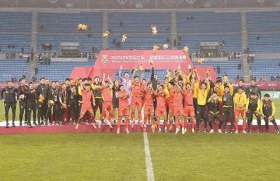 ​率队力压韩国夺冠！国足未来主帅人选出炉