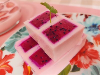 ​宅在家里做美食，一看就会的甜品——水果布丁