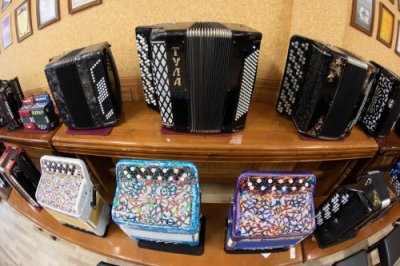 ​（国际）俄罗斯：制作巴扬手风琴