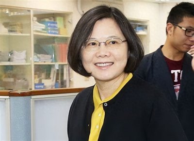 ​蔡英文为何单身67年还不嫁人？情感经历对她的政治风格的可能影响