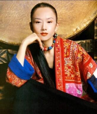 杨丽萍魅力依旧，演绎舞者人生不老传奇