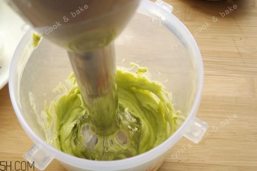 牛油果和鸡蛋能一起吃吗?牛油果和鸡蛋的做法有哪些? 牛油果和鸡蛋能一起吃吗?牛油果和鸡蛋的做法有哪些?