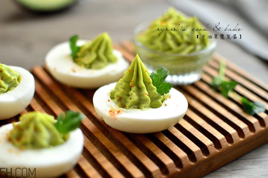 牛油果和鸡蛋能一起吃吗?牛油果和鸡蛋的做法有哪些? 牛油果和鸡蛋能一起吃吗?牛油果和鸡蛋的做法有哪些?